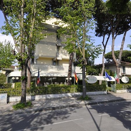 Hotel Airone B&B Marina di Pietrasanta Esterno foto