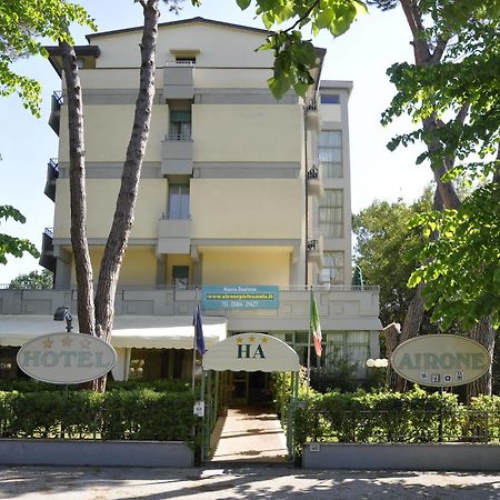 Hotel Airone B&B Marina di Pietrasanta Esterno foto