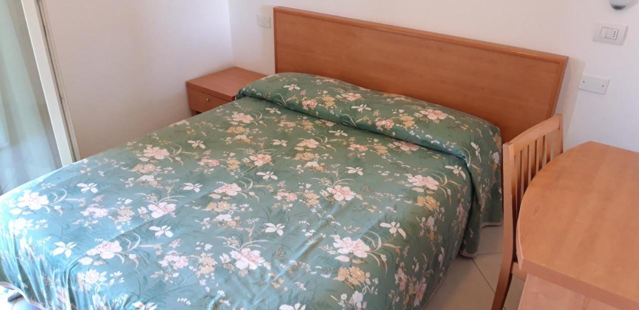 Hotel Airone B&B Marina di Pietrasanta Esterno foto