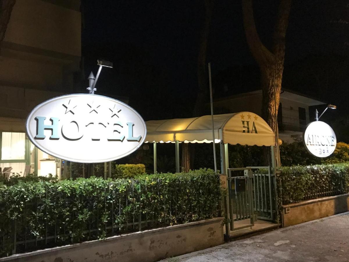 Hotel Airone B&B Marina di Pietrasanta Esterno foto