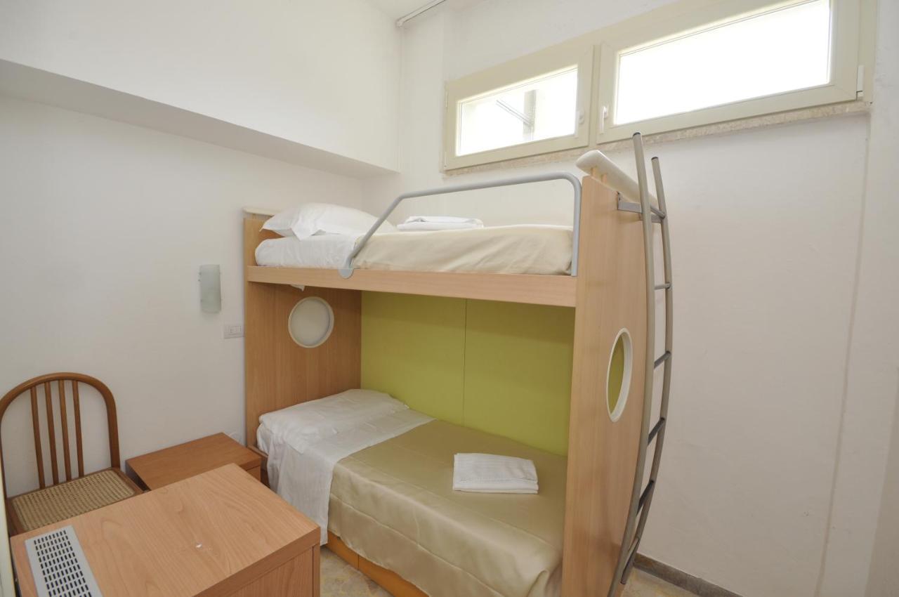 Hotel Airone B&B Marina di Pietrasanta Esterno foto