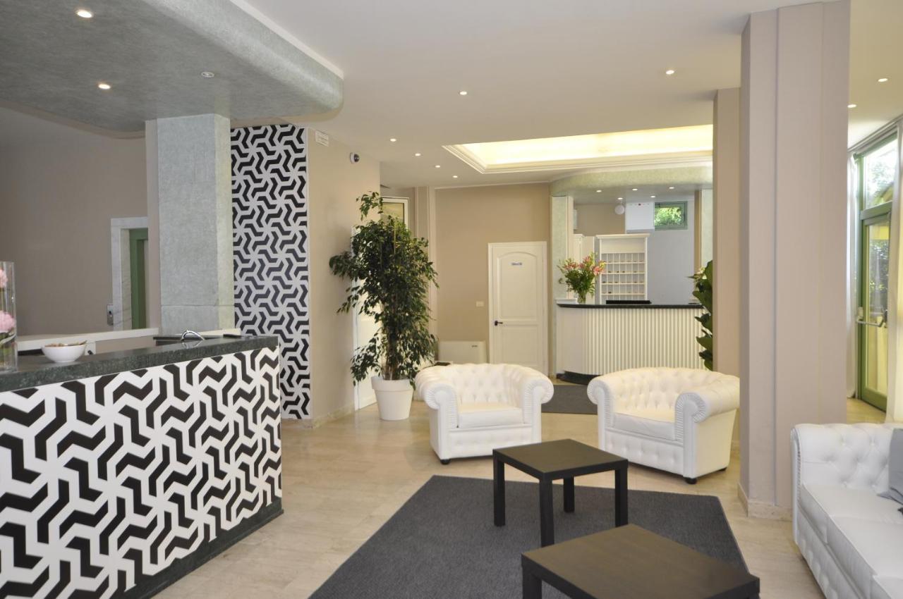 Hotel Airone B&B Marina di Pietrasanta Esterno foto