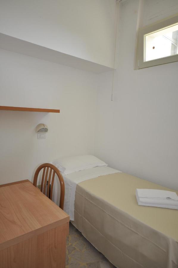 Hotel Airone B&B Marina di Pietrasanta Esterno foto
