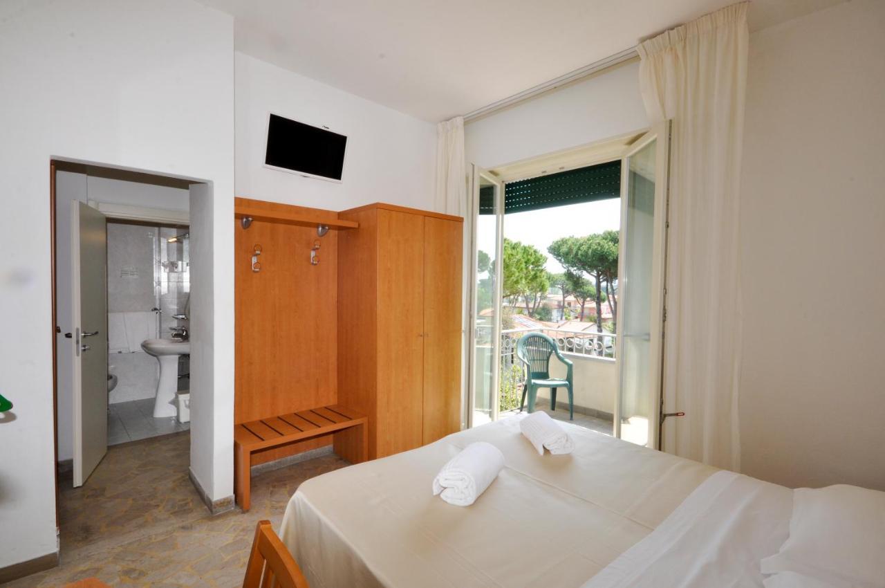 Hotel Airone B&B Marina di Pietrasanta Esterno foto